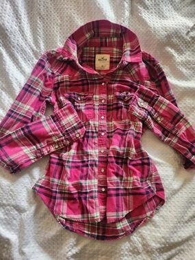 Hollister Fuchsia Plaid Button-Down Shirt
